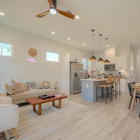 Modern Home Near Downtown With Fast Wifi, Bbq, Games & Ev Equipped! Houston Extérieur photo