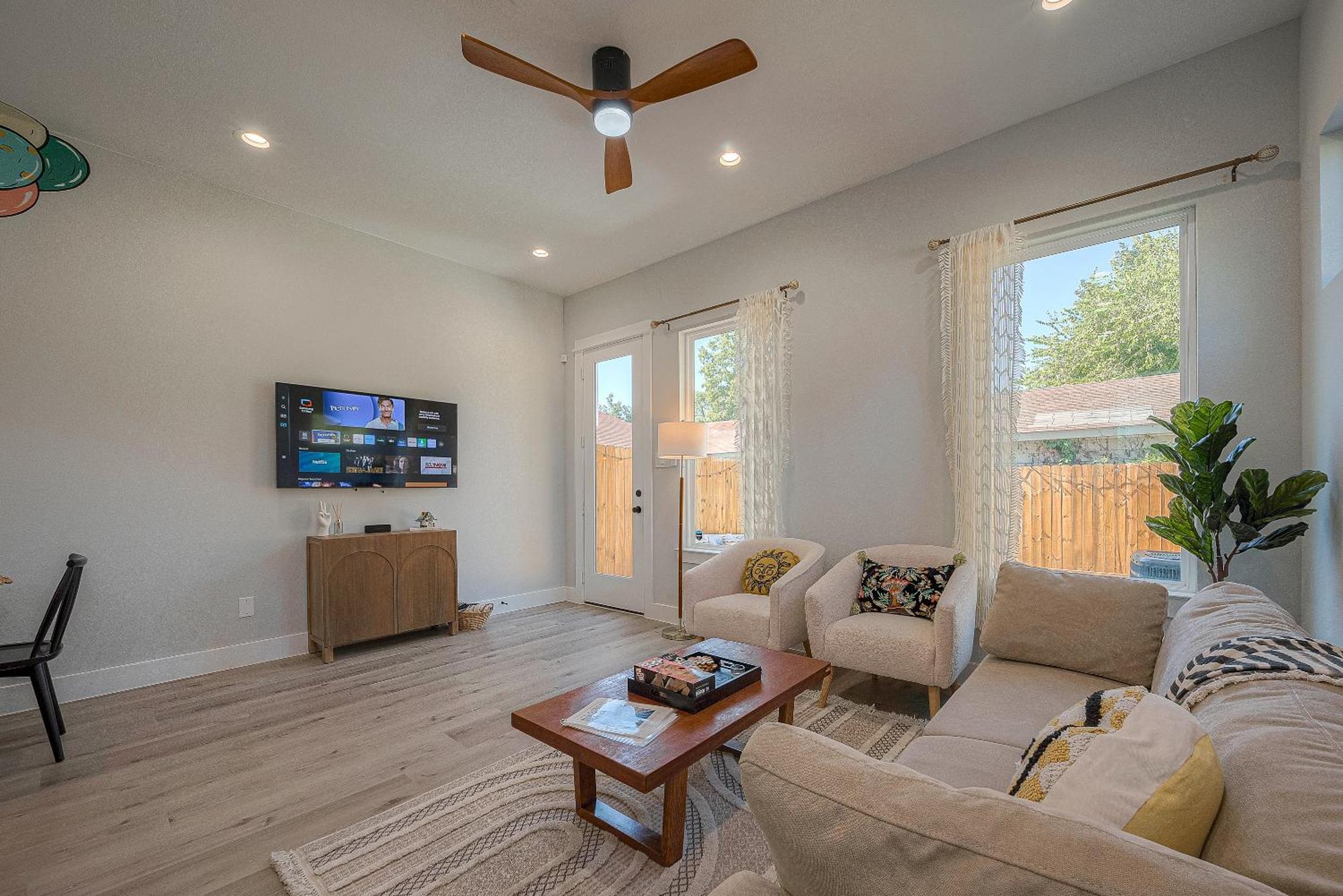 Modern Home Near Downtown With Fast Wifi, Bbq, Games & Ev Equipped! Houston Extérieur photo