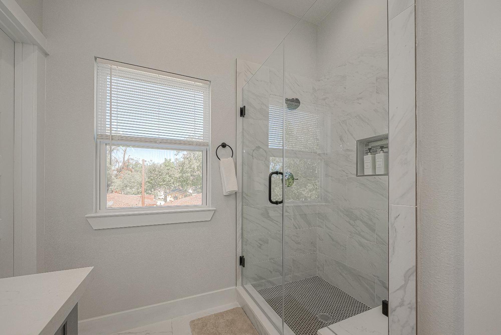 Modern Home Near Downtown With Fast Wifi, Bbq, Games & Ev Equipped! Houston Extérieur photo